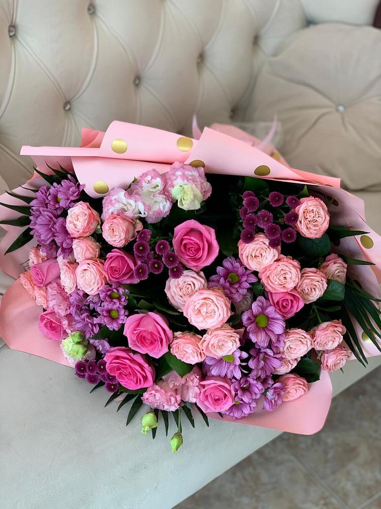 Букет цветов из: Хризантемы, Розы и Лизиантусы в Черемном