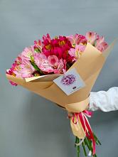 Букет цветов из:  Альстромерии #REPLACE_PRED# Черемном