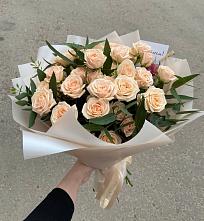 Букет Кремовые розы Латте в Черемном
