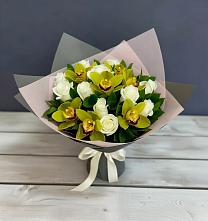 Букет цветов из:  Орхидеи и Розы в Черемном