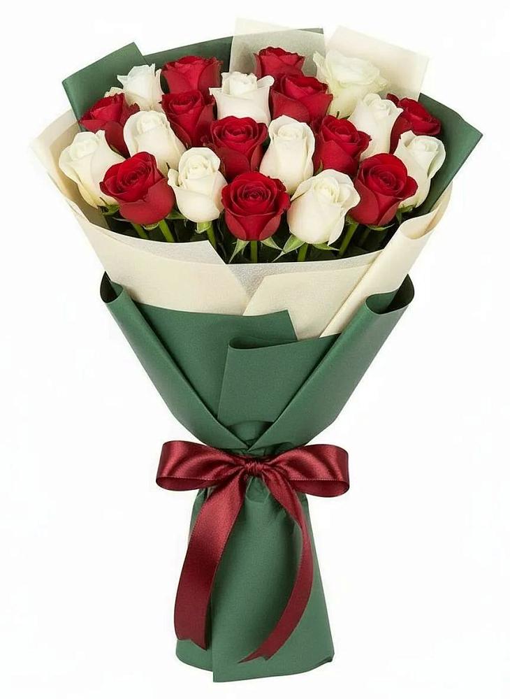 Букет Микс из красных и белых роз в Черемном