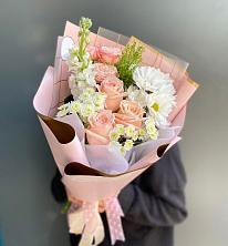 Букет цветов из:  Хризантемы и Розы в Черемном