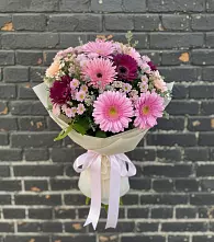 Букет цветов из:  Герберы и Хризантемы в Черемном