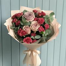 Букет цветов из:  Гвоздики и Розы в Черемном